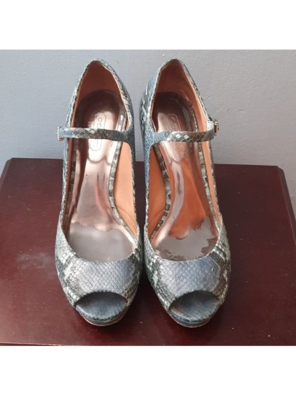 Coach Teal Blue Snakeskin Shawna High Heel Open Toe Platform Pumps Size 6.5.
